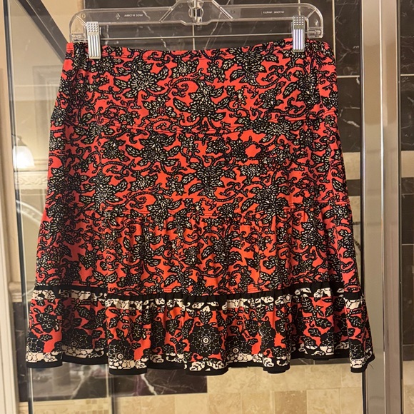 Max Studio Dresses & Skirts - Max Studio Red and Black Floral Tiered Mini Skirt